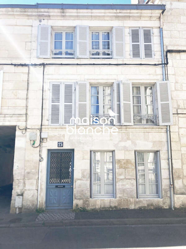Maison 131 m² à Saint-Maixent-L'ecole  - photo 3
