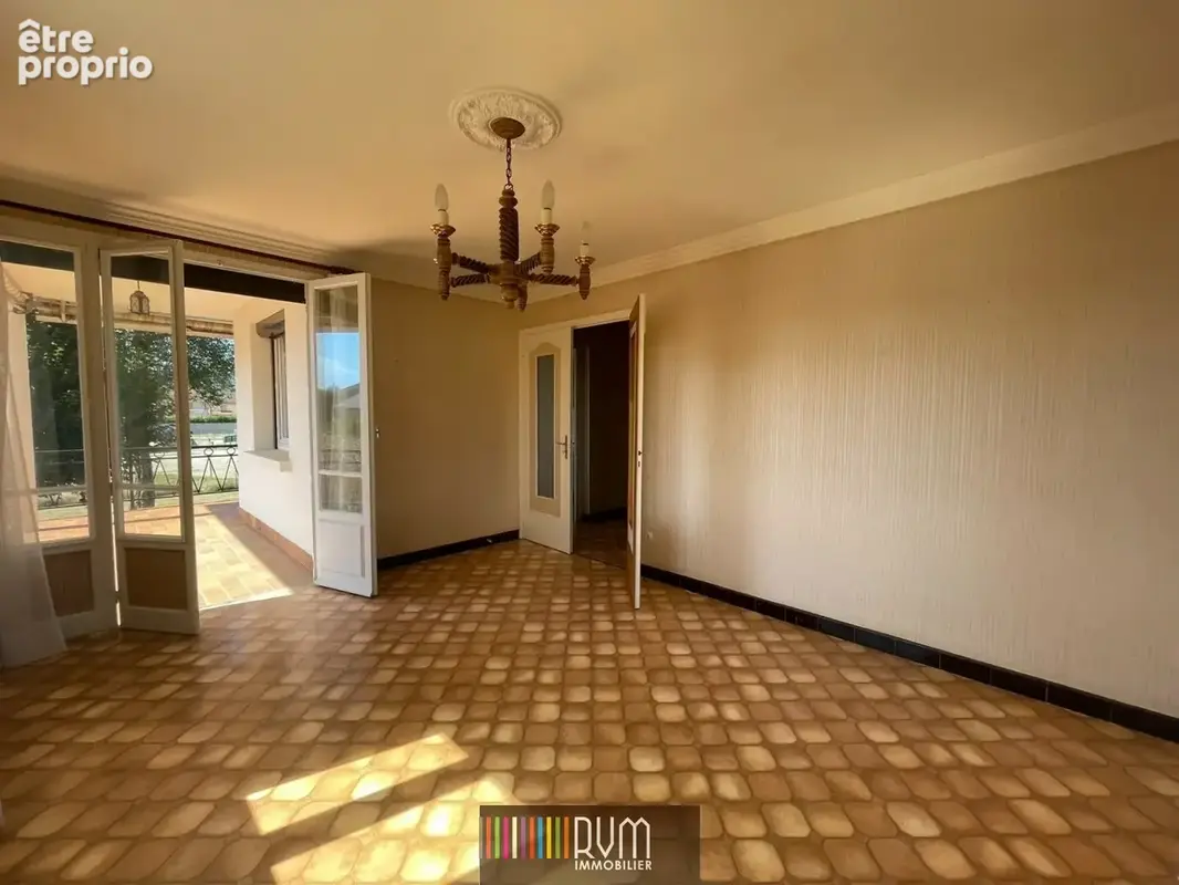 Maison 4 pièces 103 m² à vendre à Villereversure (01250) - photo 9