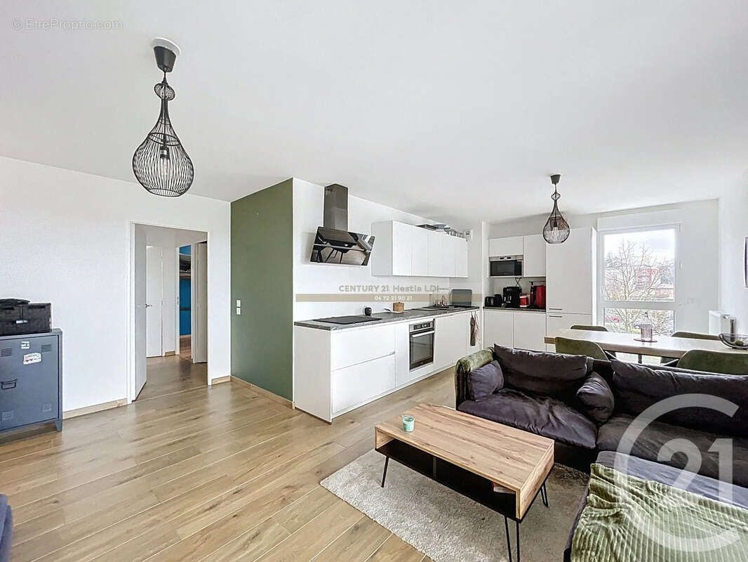 Appartement à DECINES-CHARPIEU