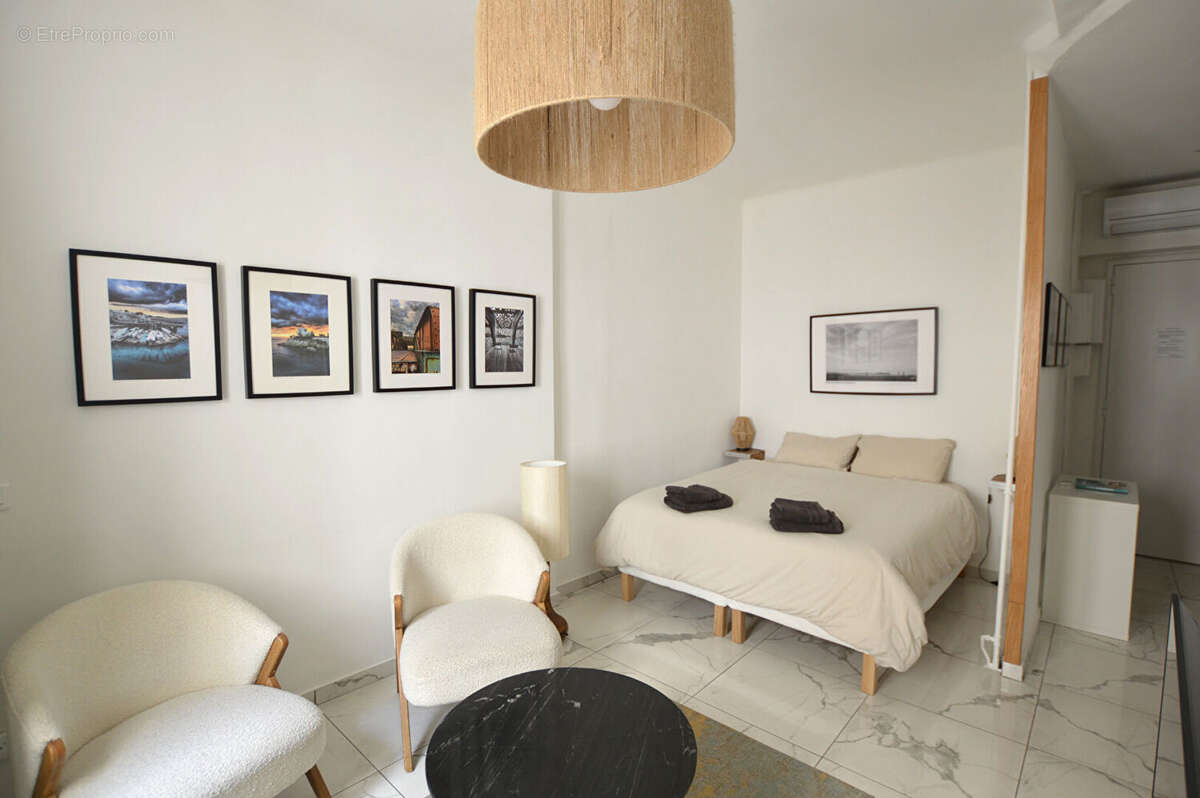 Appartement à MARSEILLE-7E