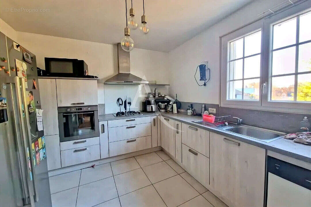 Maison à AMBILLOU-CHATEAU