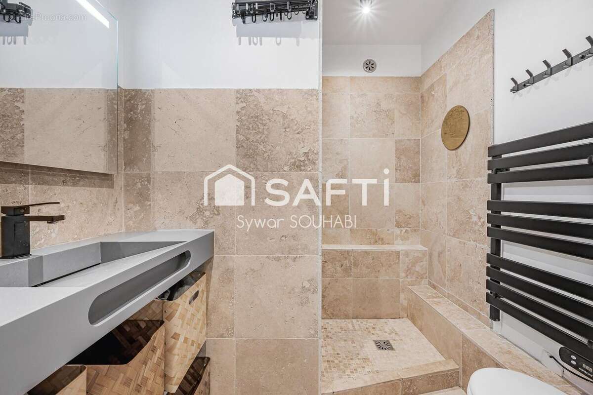 Photo 9 - Appartement à SURESNES