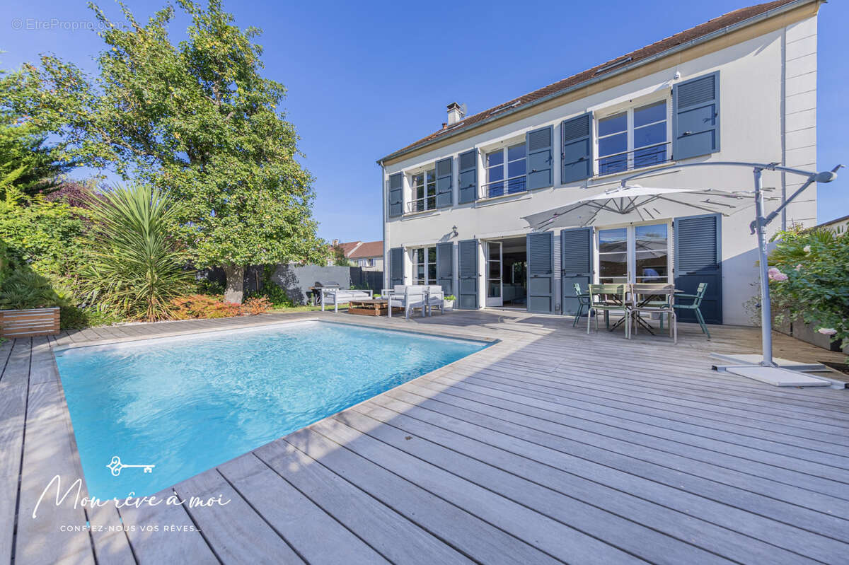 Maison à CARRIERES-SUR-SEINE