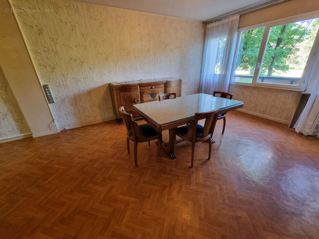 Appartement à MAISONS-ALFORT
