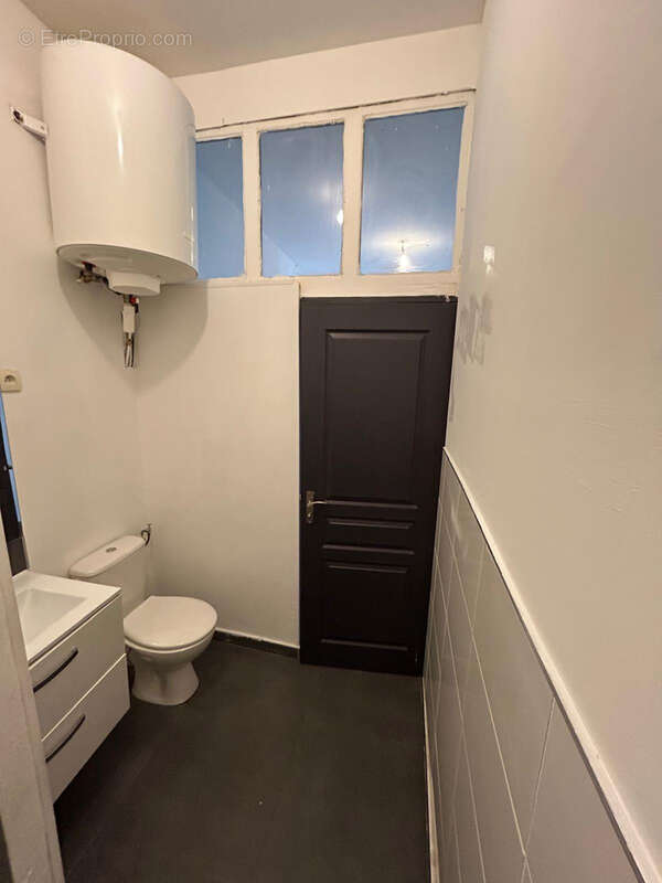 Appartement à MARSEILLE-4E