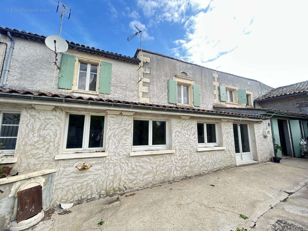 Maison à VARS