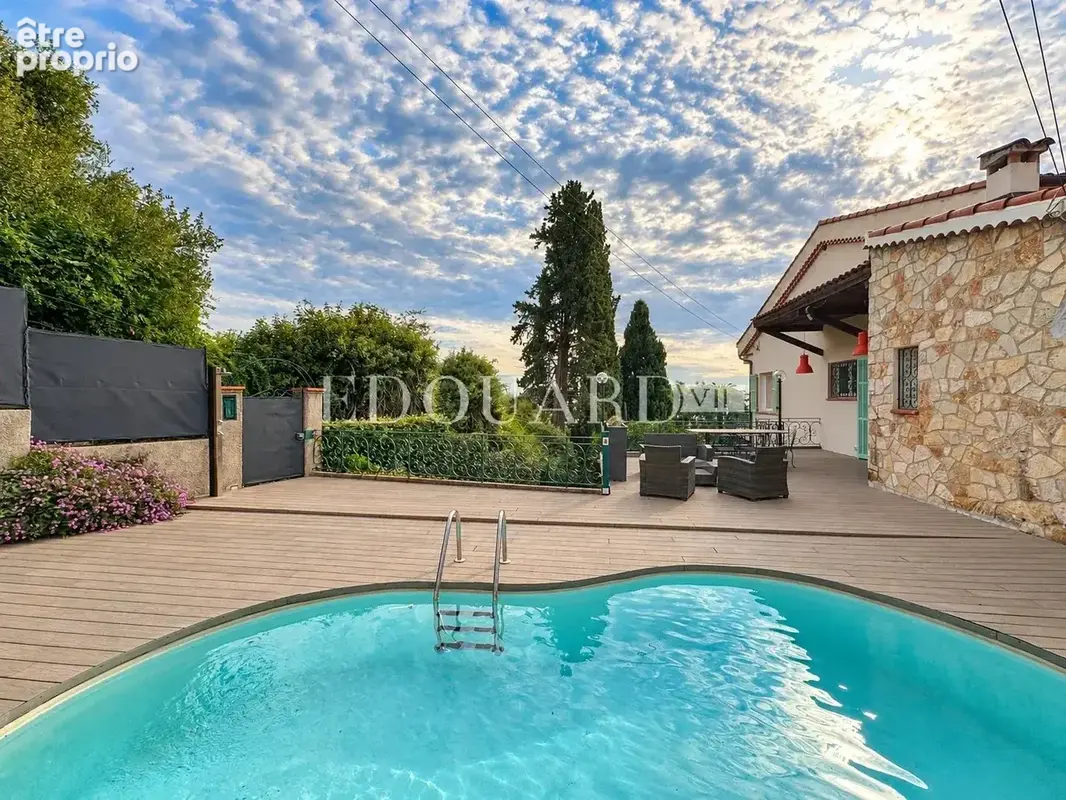 Magnifique haut de villa avec terrasse, splendide vue mer panoramique, jardin, piscine et garage - photo 18