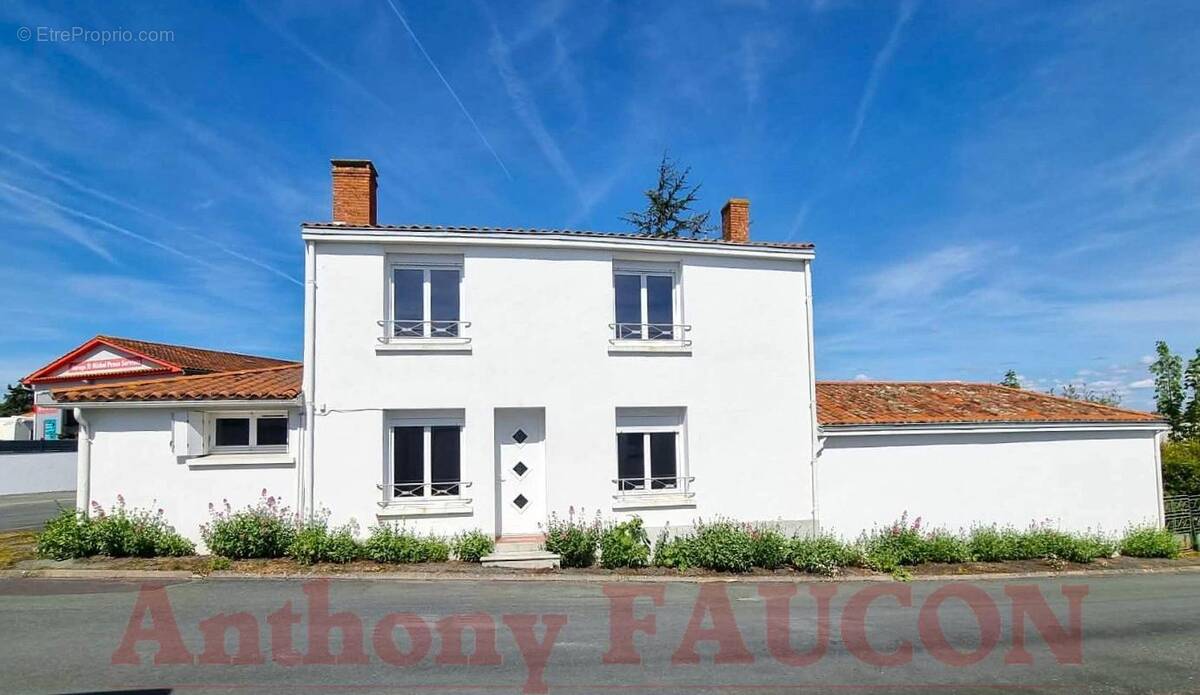 Maison à SAINT-MICHEL-EN-L'HERM