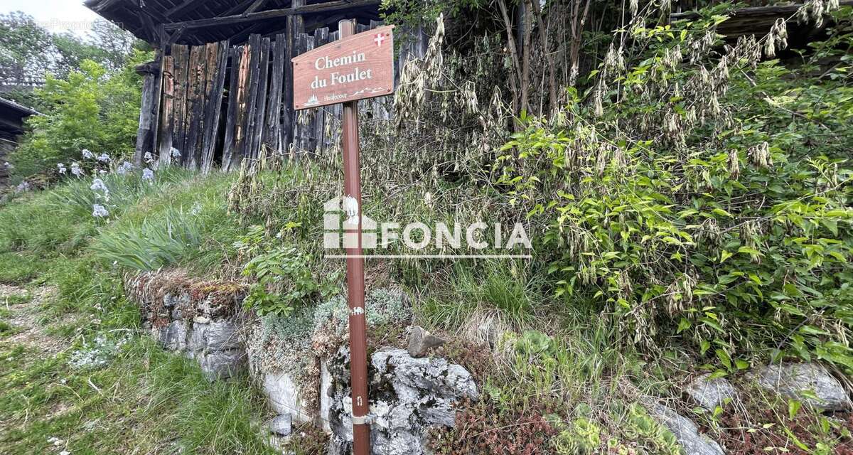 Appartement à HAUTECOUR