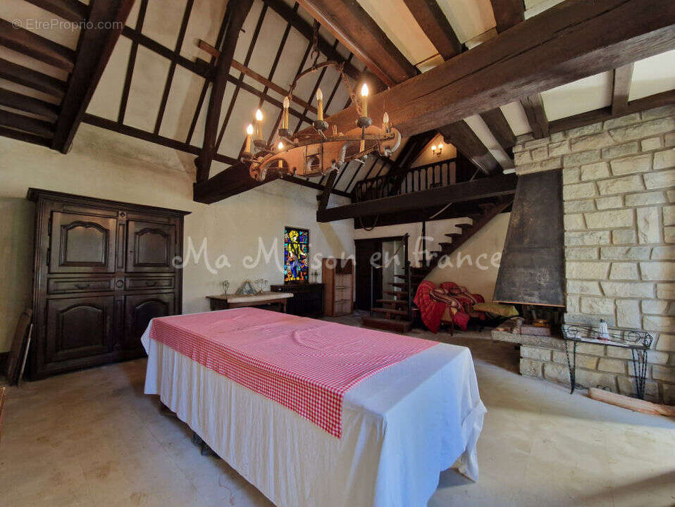 Maison à SAINT-POURCAIN-SUR-SIOULE