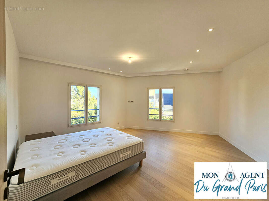 Maison à TOUSSUS-LE-NOBLE