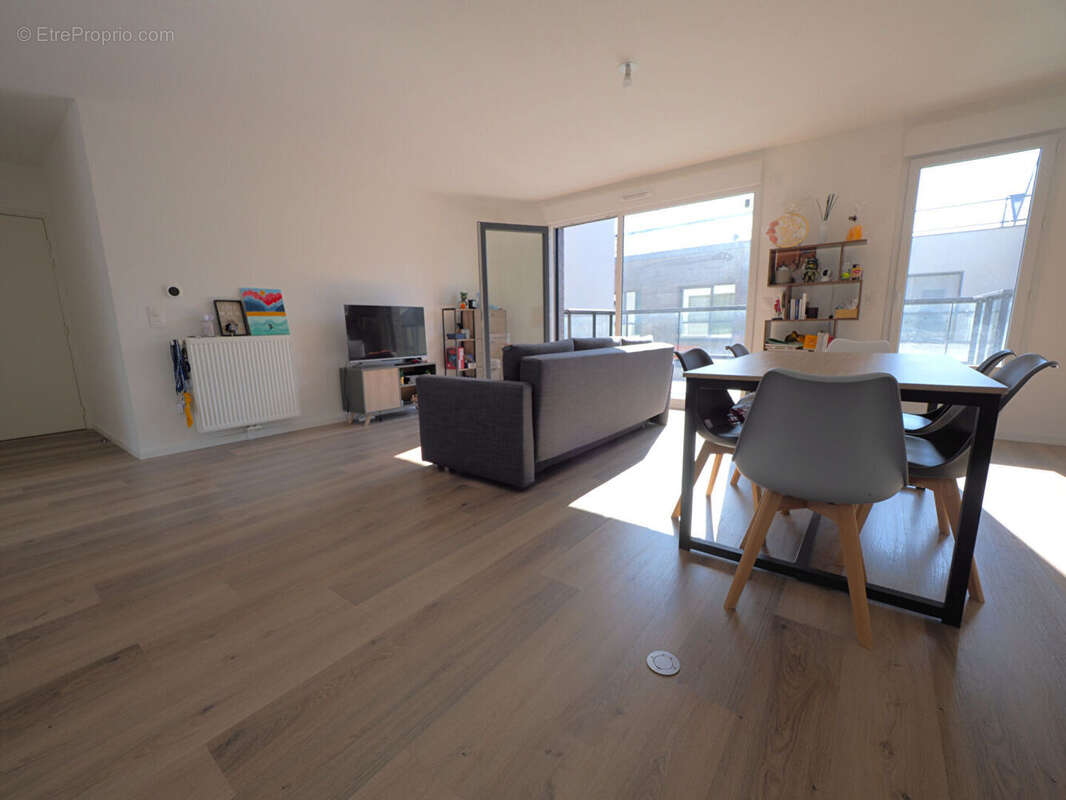 Appartement à ROMAINVILLE