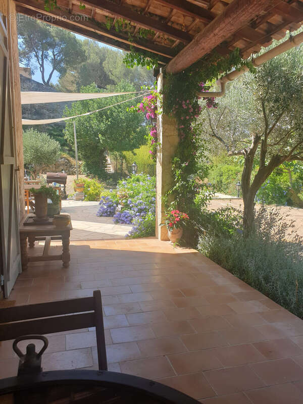 Maison à ENSUES-LA-REDONNE