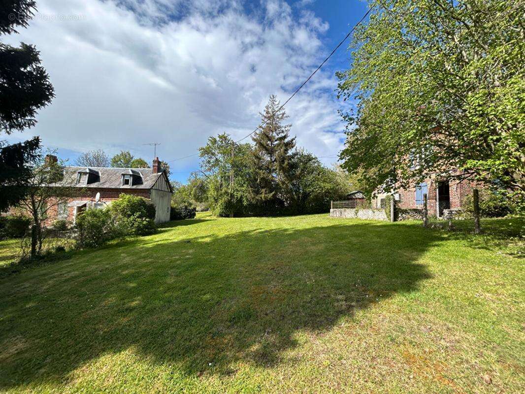 14290 Ensemble  de 2 maisons 136 m²  122 000 Euros - photo 4