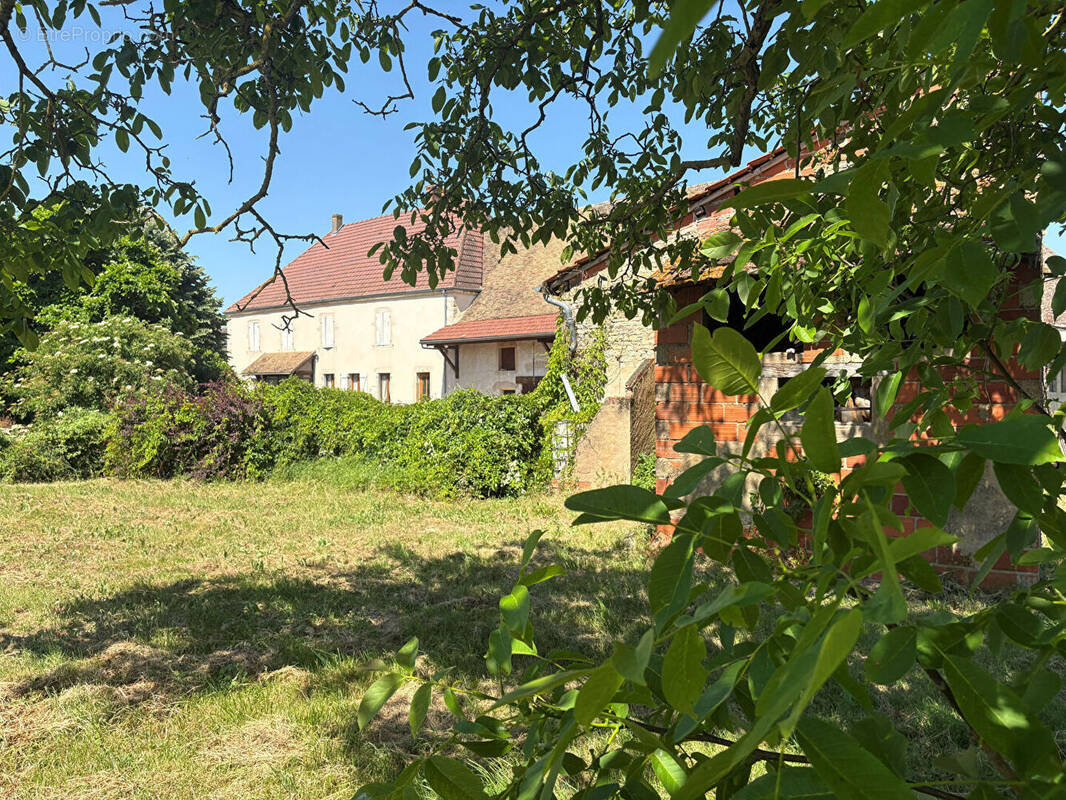 Maison à SAINT-CYR