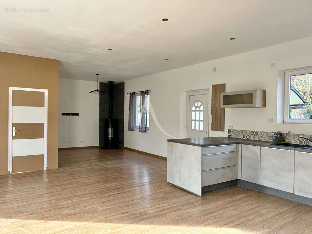 Maison à L&#039;ILE-D&#039;ELLE