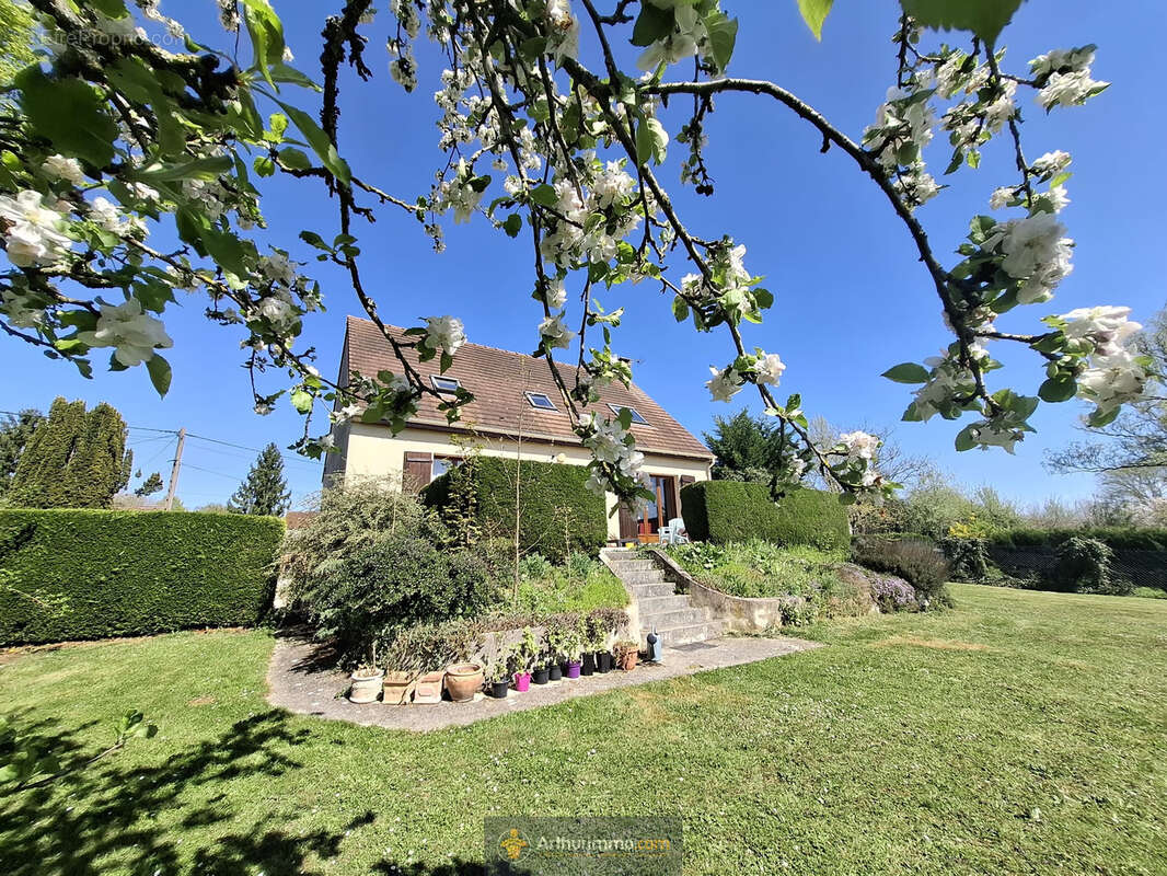 Maison à JOUY-SUR-MORIN