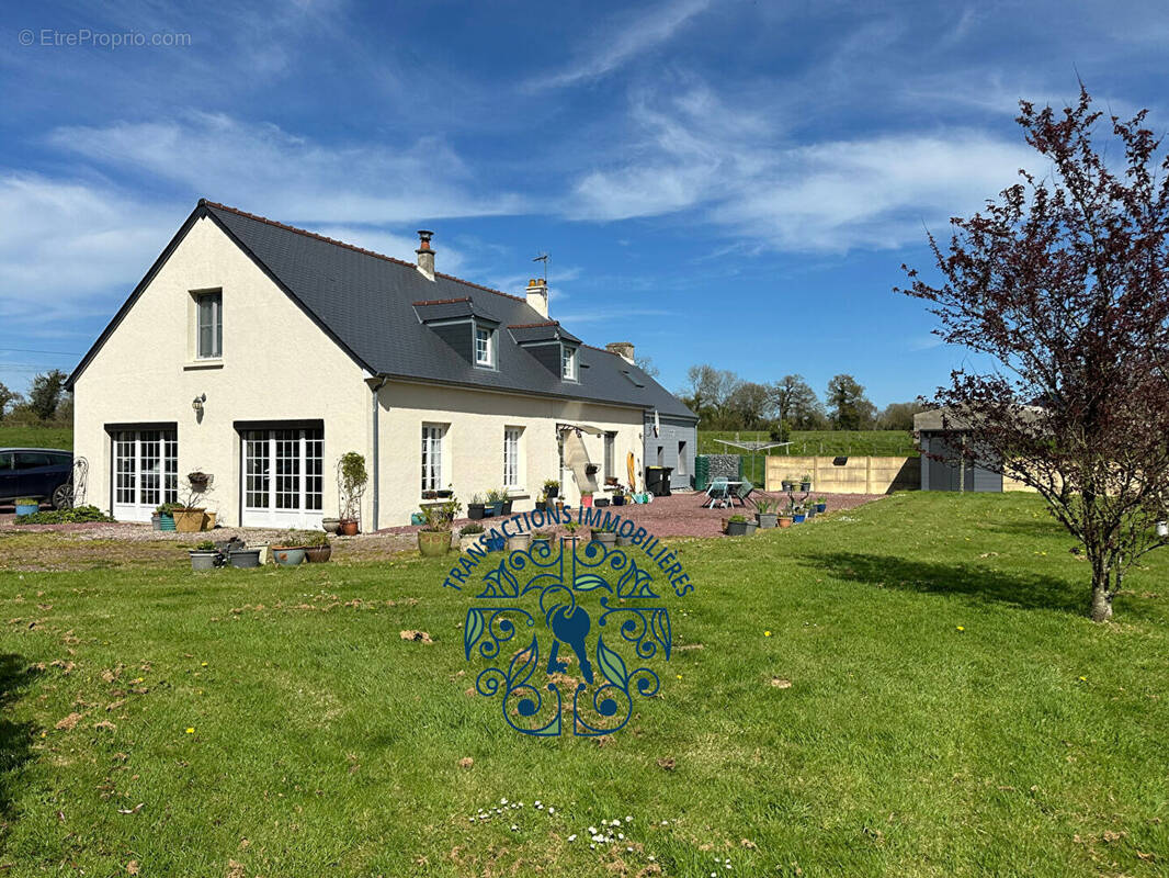 Maison à GOLLEVILLE