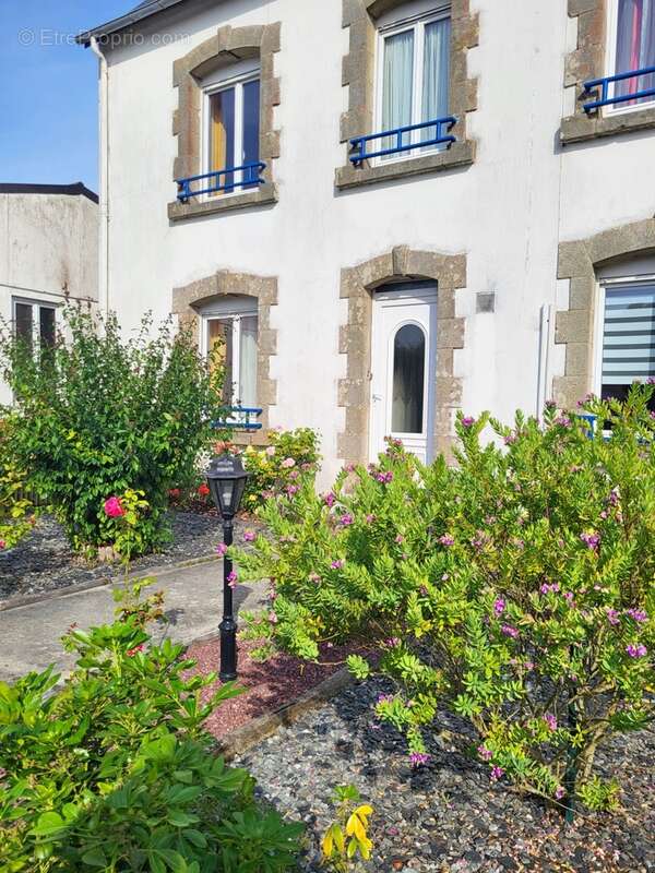 Maison traditionnelle à vendre 6 pièces LANVEOC (29) - photo 4