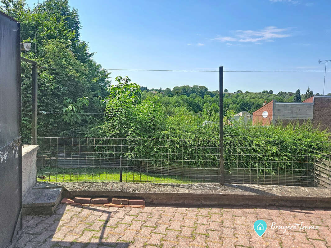 Maison 75 m² à Maubeuge  - photo 8