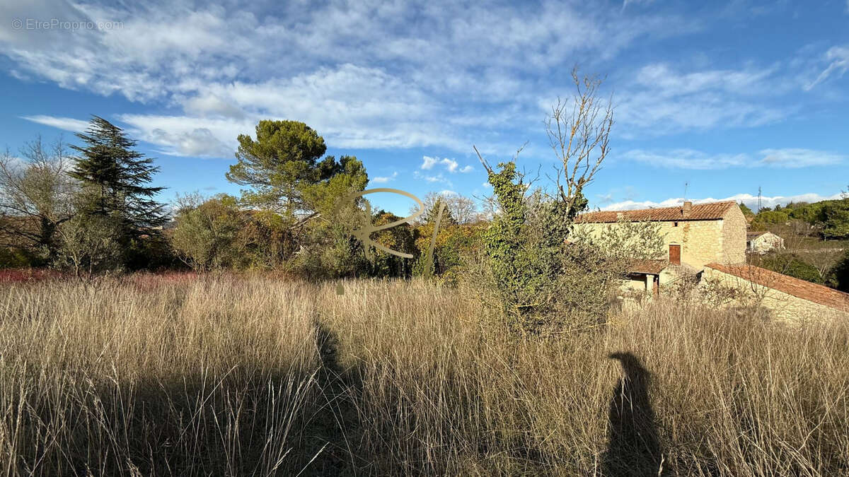 Terrain à BARJAC