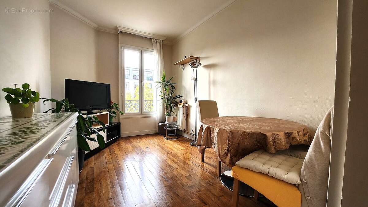 Appartement à MAISONS-ALFORT