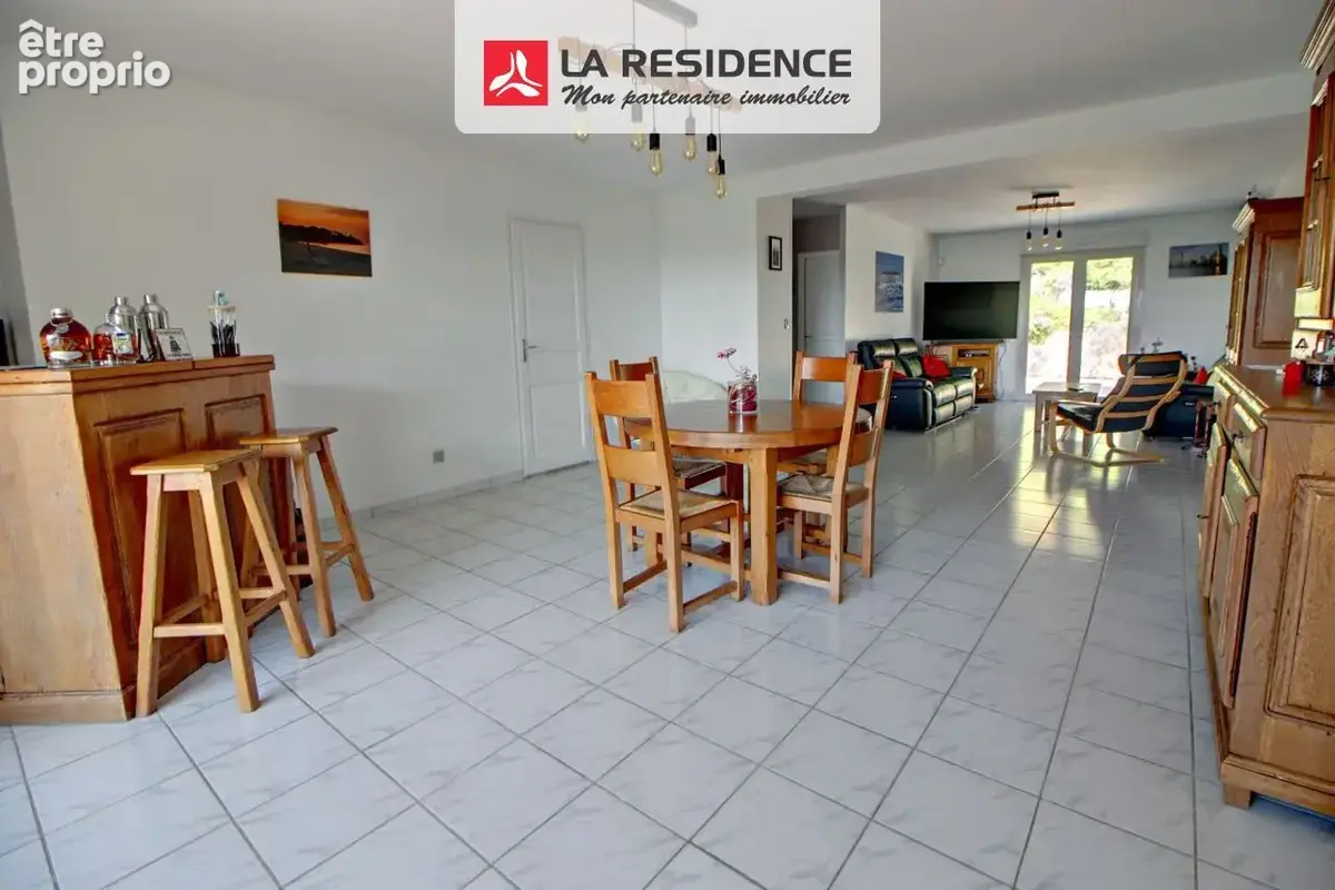 Maison 196 m² à Meulan  - photo 2