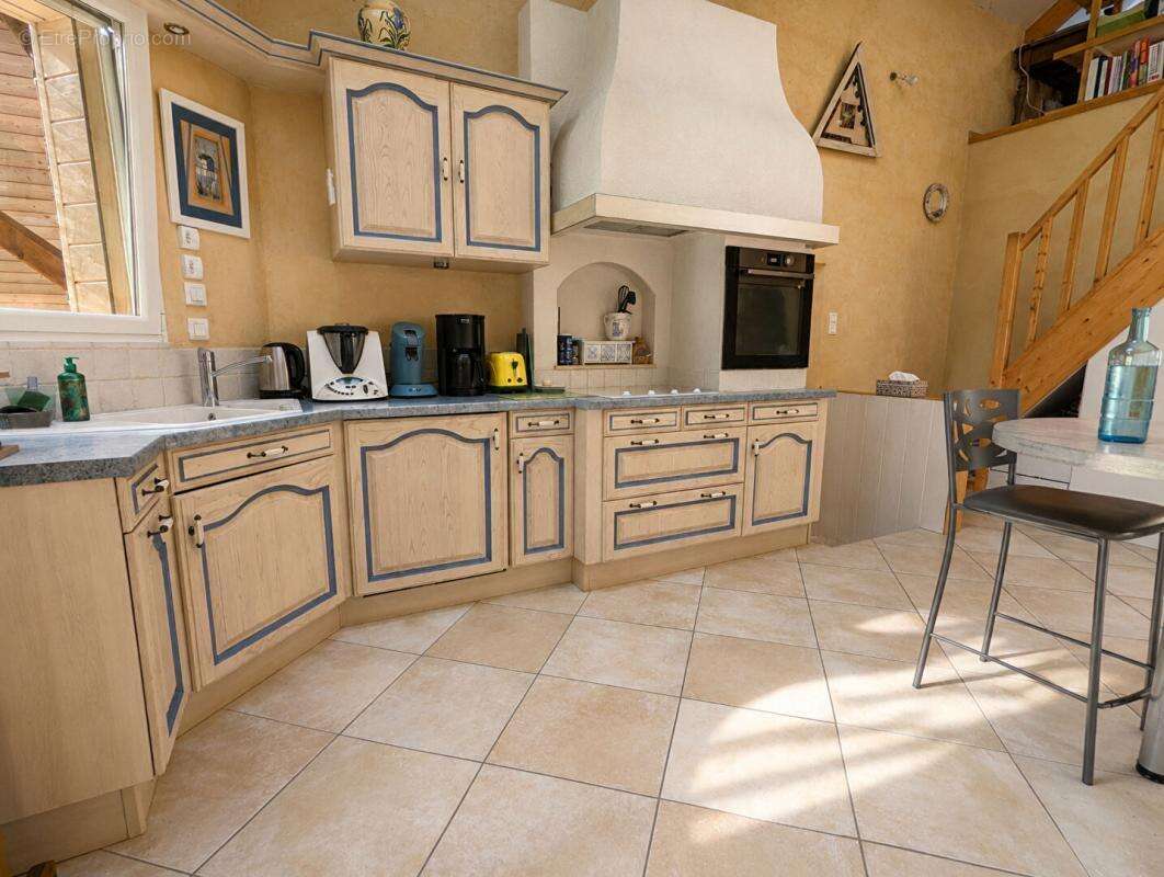 Maison  6 pièce(s) 139 m2? terrain 2520m² - photo 5