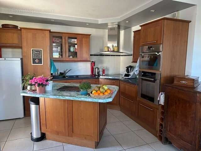 Appartement à SAINT-MAXIMIN-LA-SAINTE-BAUME