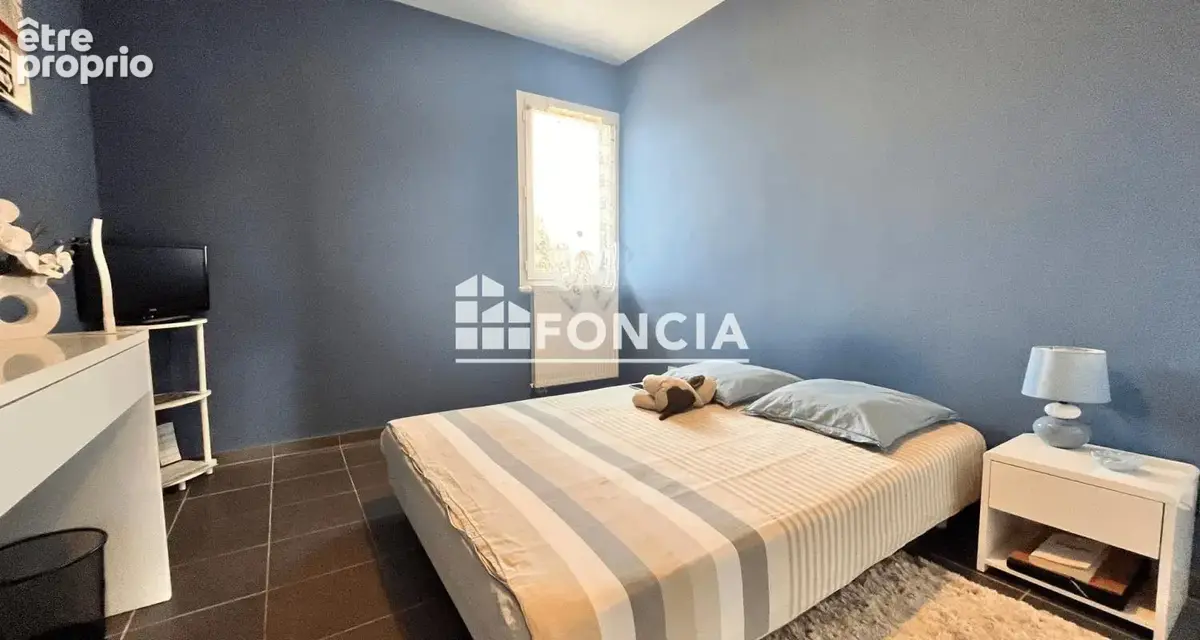 Appartement T4 de 63 m² avec 3 chambres – Dernier étage – Vendu meublé – Proche plages - photo 4
