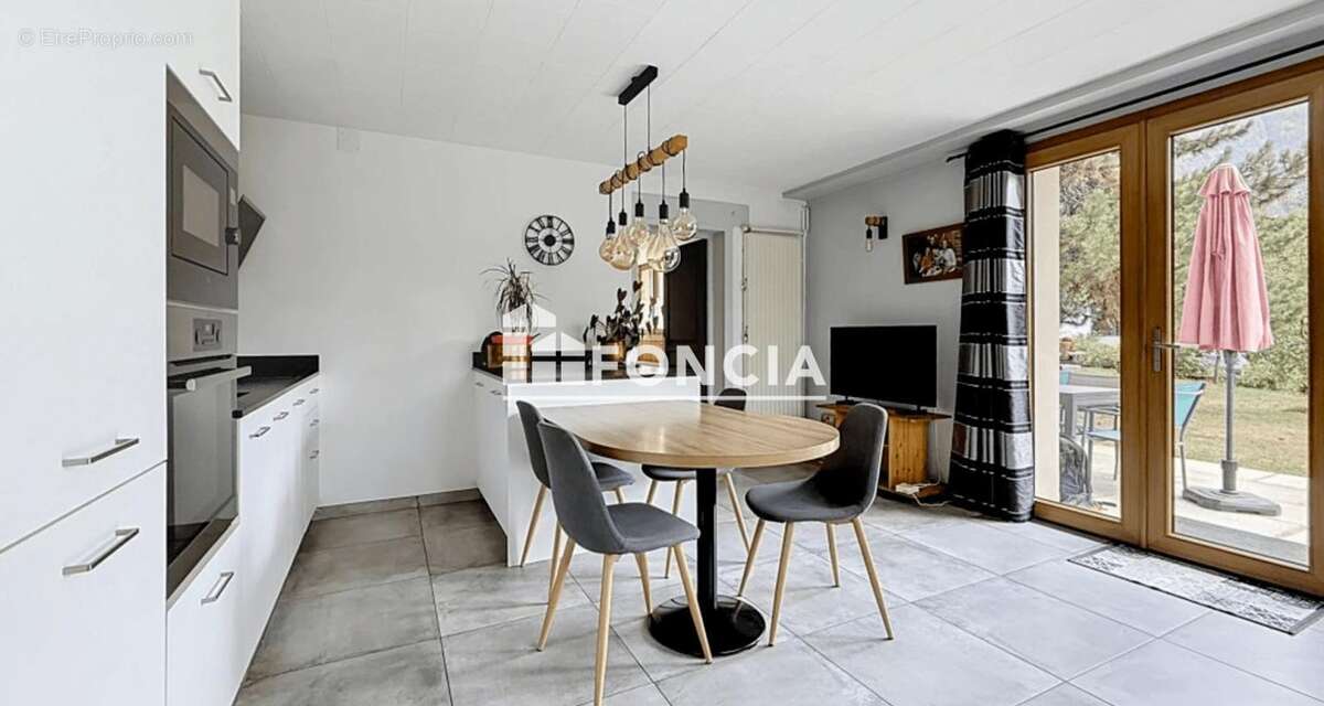 Passy chedde  - grande maison comprenant deux appartements et garage - photo 12