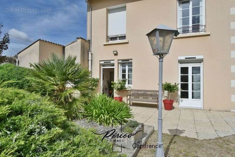Maison à DOUE-LA-FONTAINE