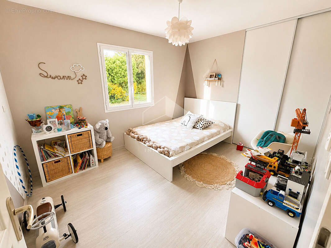 Maison récente 4 pièces avec piscine à vendre à Saint Ciers sur Gironde - photo 8