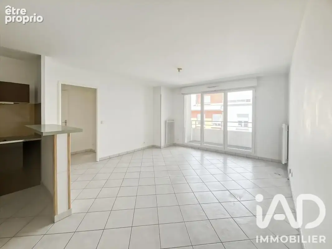 Photo 1 - Appartement à COMBS-LA-VILLE