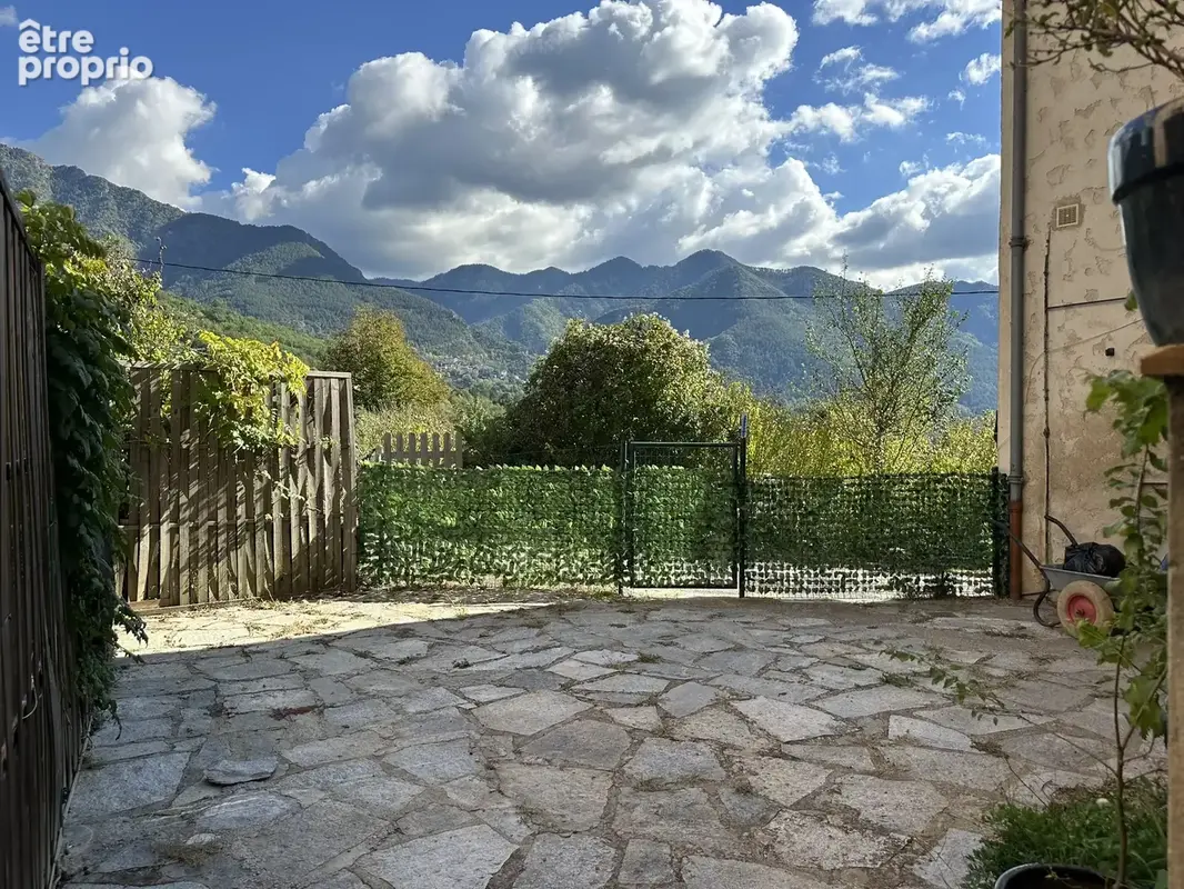 Jolie Maison avec dépendances et terrain - photo 19