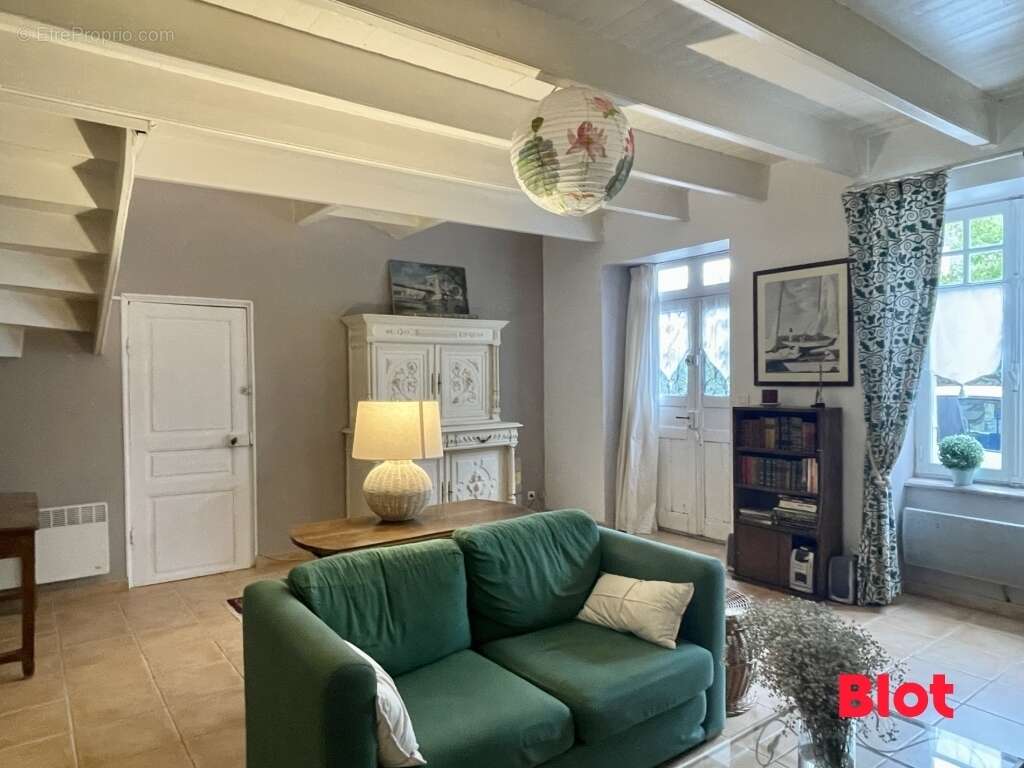 Maison à LE MINIHIC-SUR-RANCE