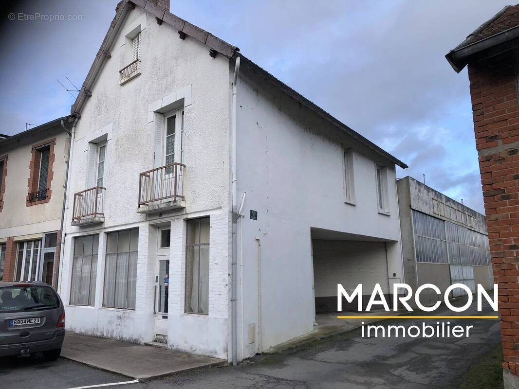 Maison à BENEVENT-L'ABBAYE