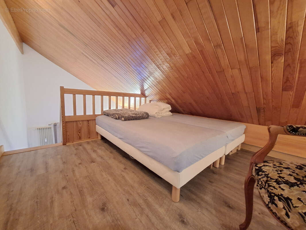 Appartement à LES ALLUES