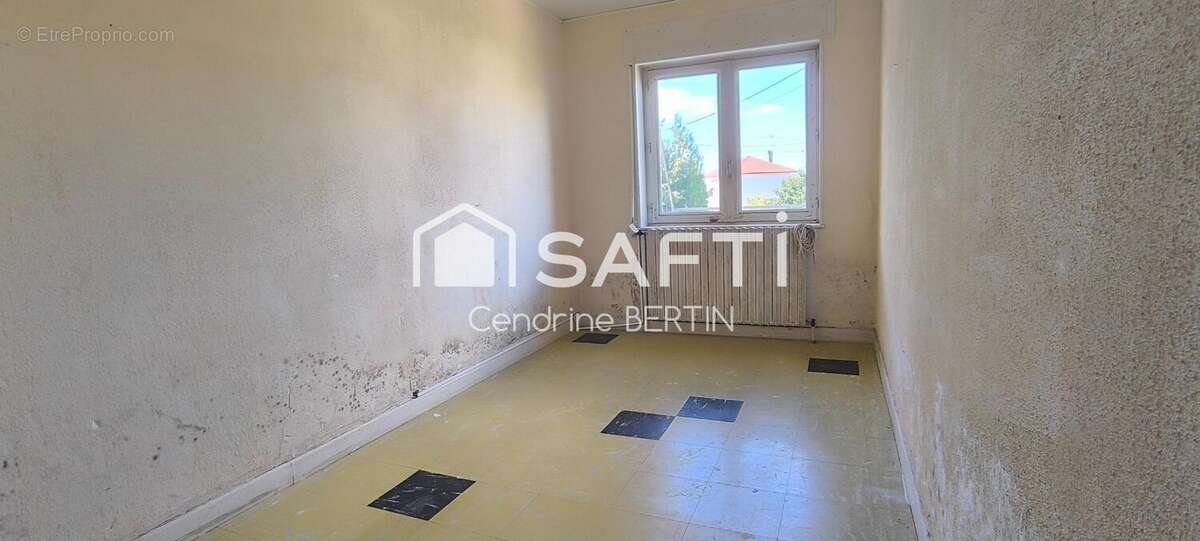 Photo 5 - Maison à SAINT-DENIS-LES-BOURG