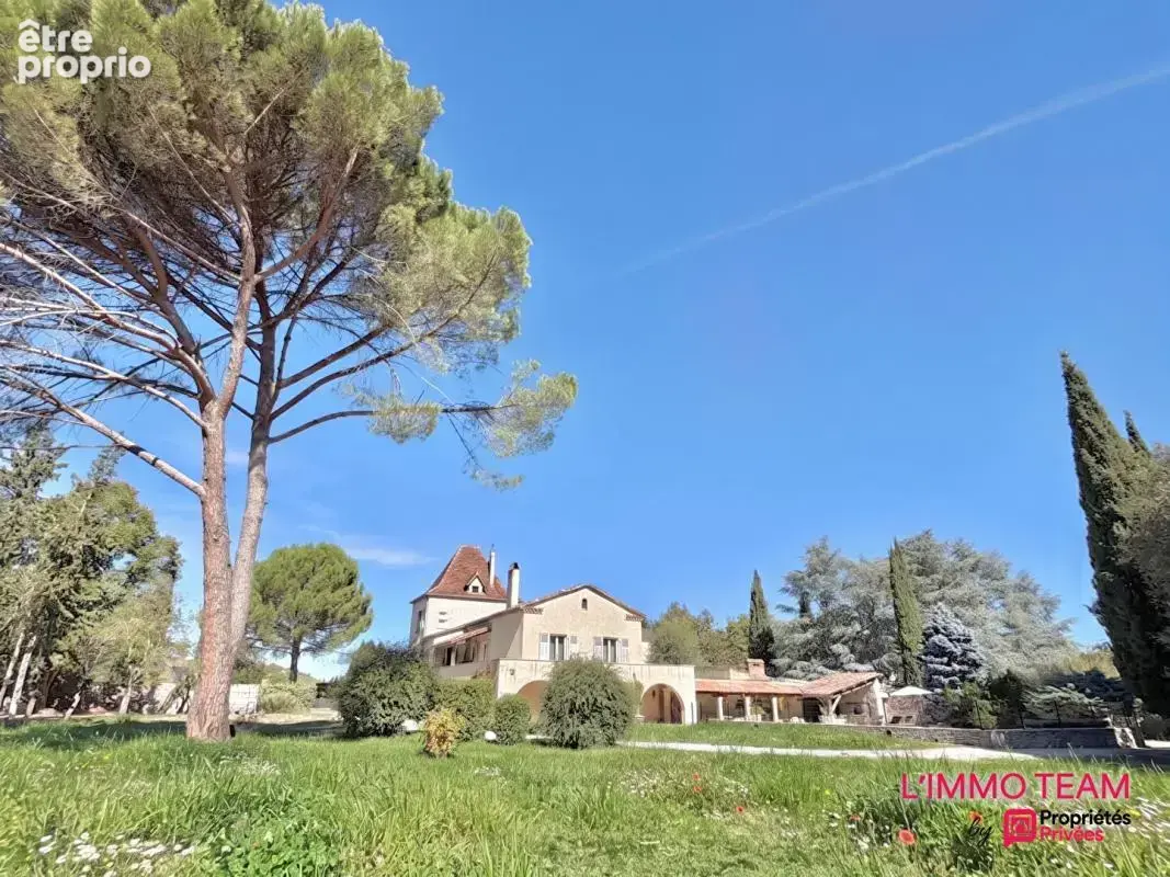 CAHORS - Propriété d'exception avec piscine sur 6000m² - photo 18