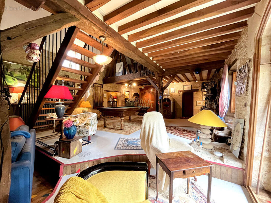Maison à MOULT
