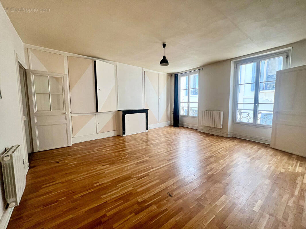 Appartement à BRIE-COMTE-ROBERT
