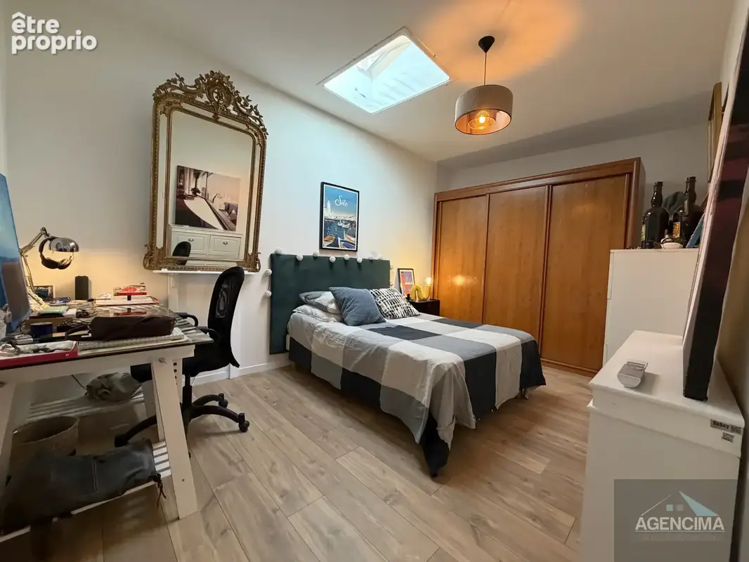Maison avec jardin de type T4 avec un très grand garage - photo 4