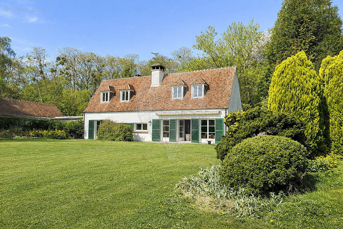 Maison à CHANTILLY