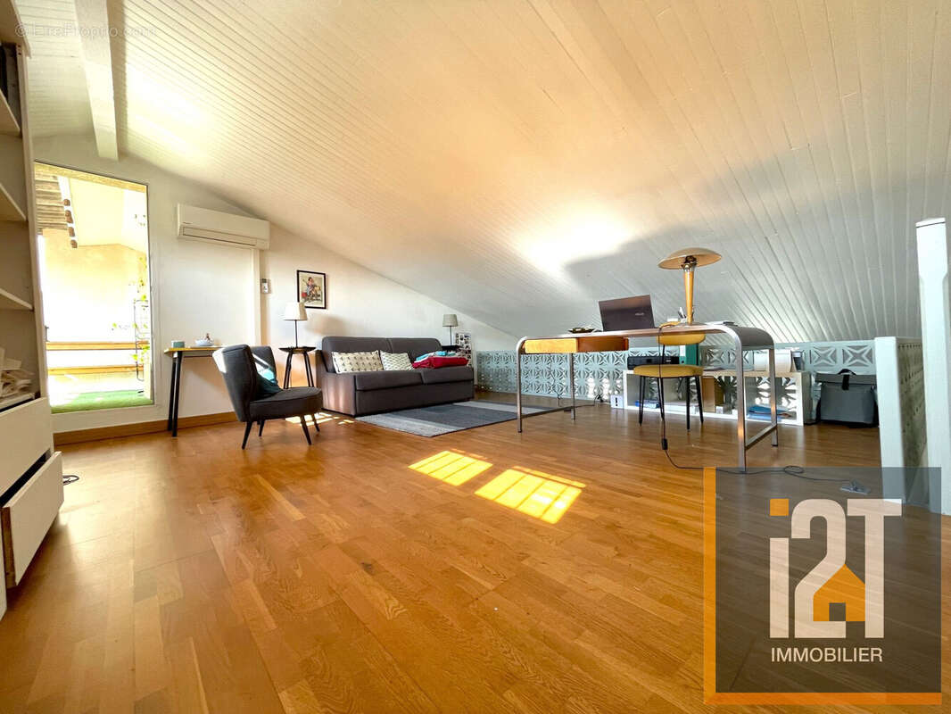 Appartement à NIMES