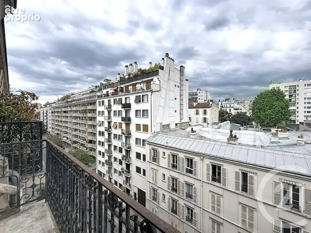 Appartement 59 m² à Paris-14e  - photo 1