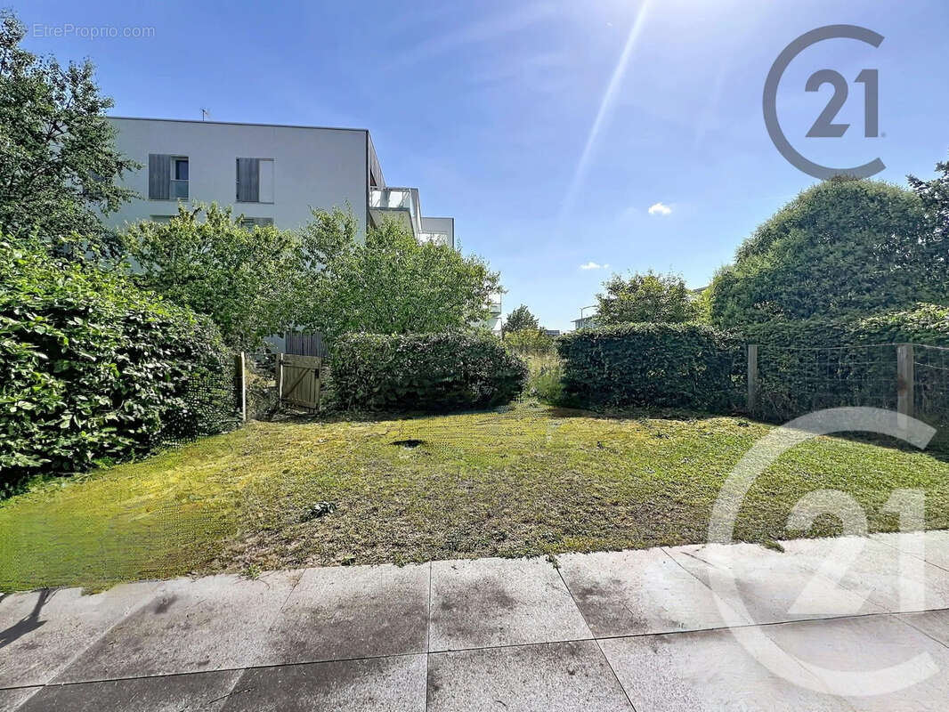 Appartement à BEZANNES