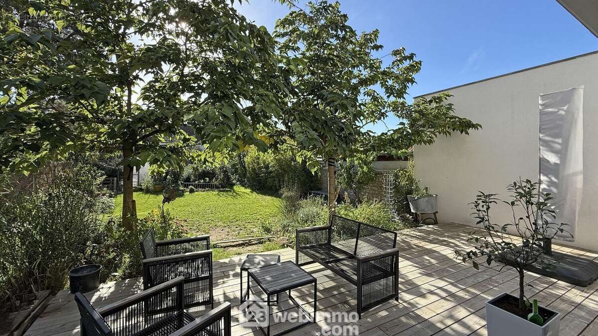 Maison à SAINT-MAUR-DES-FOSSES