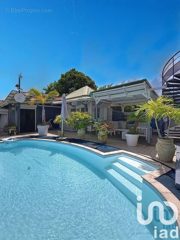 Photo 1 - Maison à PETIT-BOURG