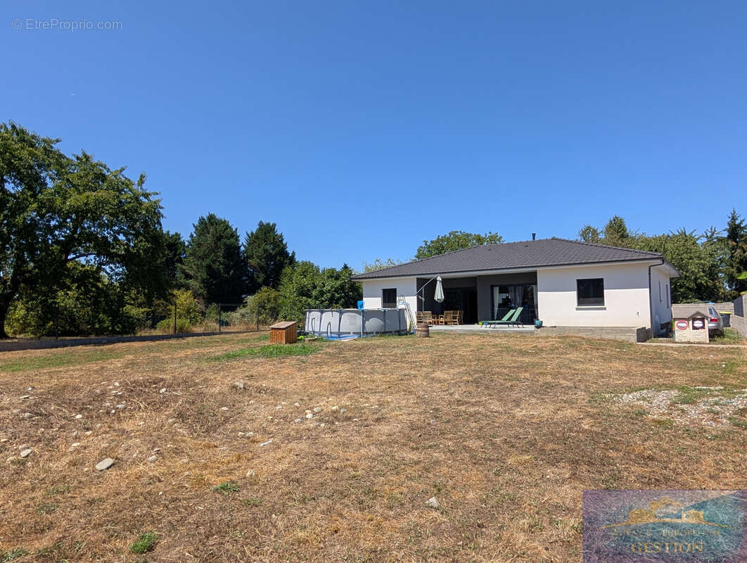 Maison 5 pièces - 139m2 - photo 2